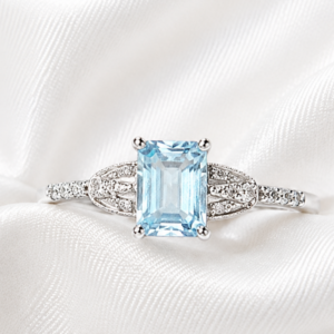 Sterling Silver Aquamarine Emerald cut ring